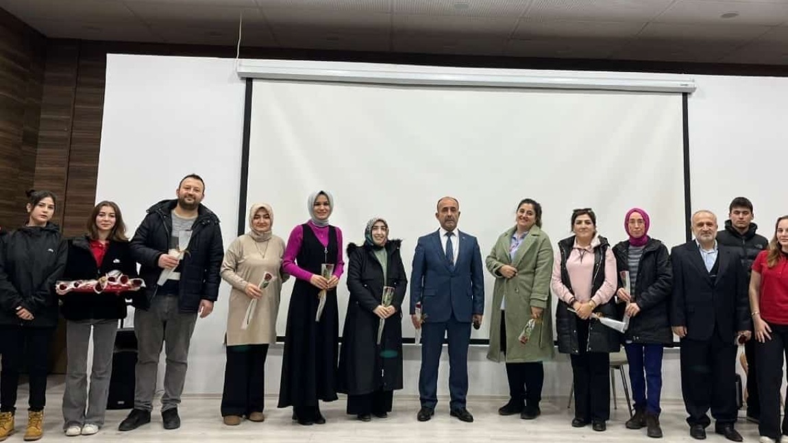 Geyve Mesleki ve Teknik Anadolu Lisesi Fotoğrafı